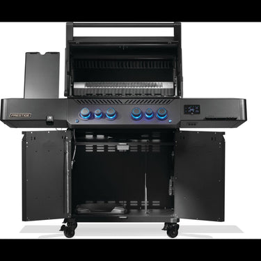 Phantom Prestige® 500 Connected Grill with Infrared Side and Rear Burners