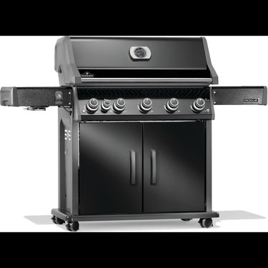 Rogue® PRO 625 Grill with Infrared Side Burner