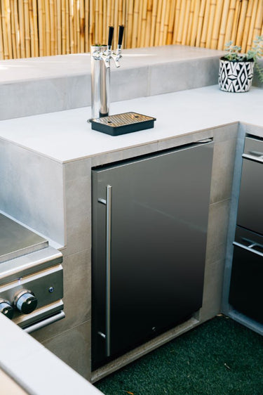 Summerset 6.6c Deluxe Outdoor Rated Double Tap Kegerator - Completed